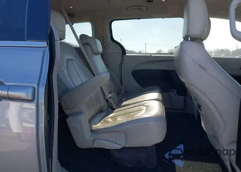 2018 Chrysler Pacifica Touring L from USA, damaged, VIN 2C4RC1BG0JR131967